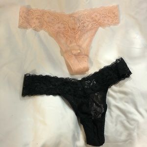 NWT Maidenform bodymates lace thong 2 bundle